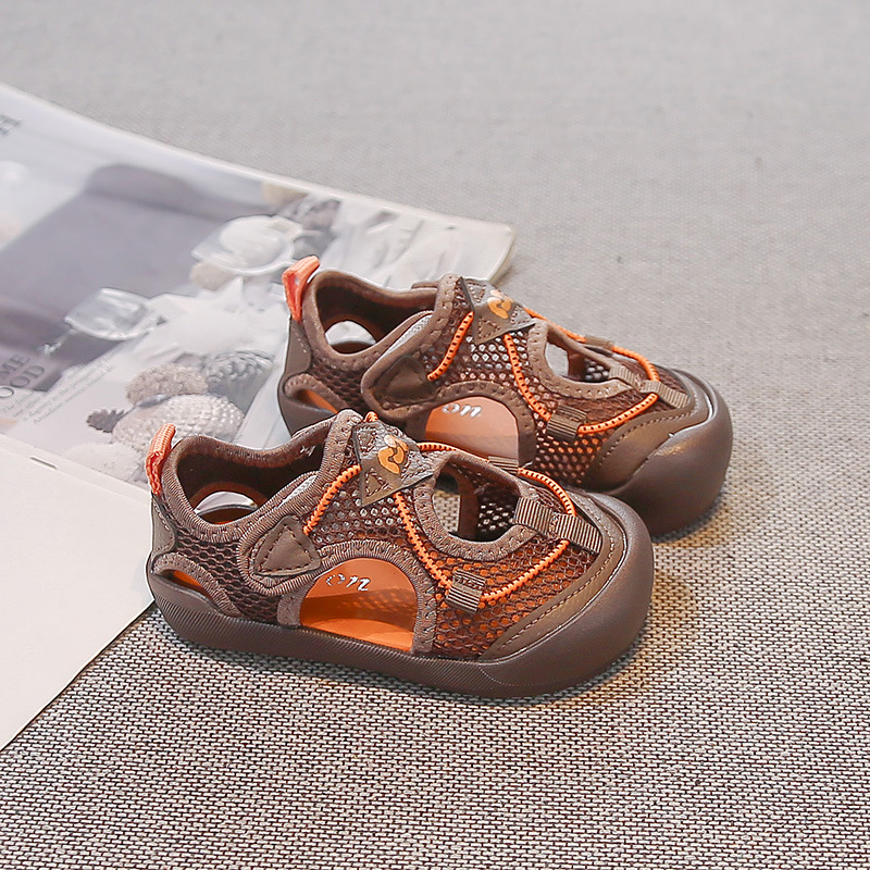 Sandálias de niñas verano 2026 zapatos deportivos de moda para niños, zapatos casuales transpirables, zapatos de retroceso huecos image 9