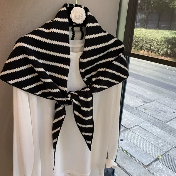 2025 New Autumn and Winter Horizontal Striped Knitted Jacquard Triangle Scarf Layered Shawl Versatile Small Scarf Warm Multi-Purpose Scarf