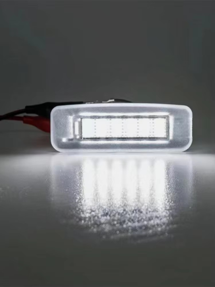 Suitable for Ford Focus Mk 1998-2005 Car Led White Light Canbus License Plate Light