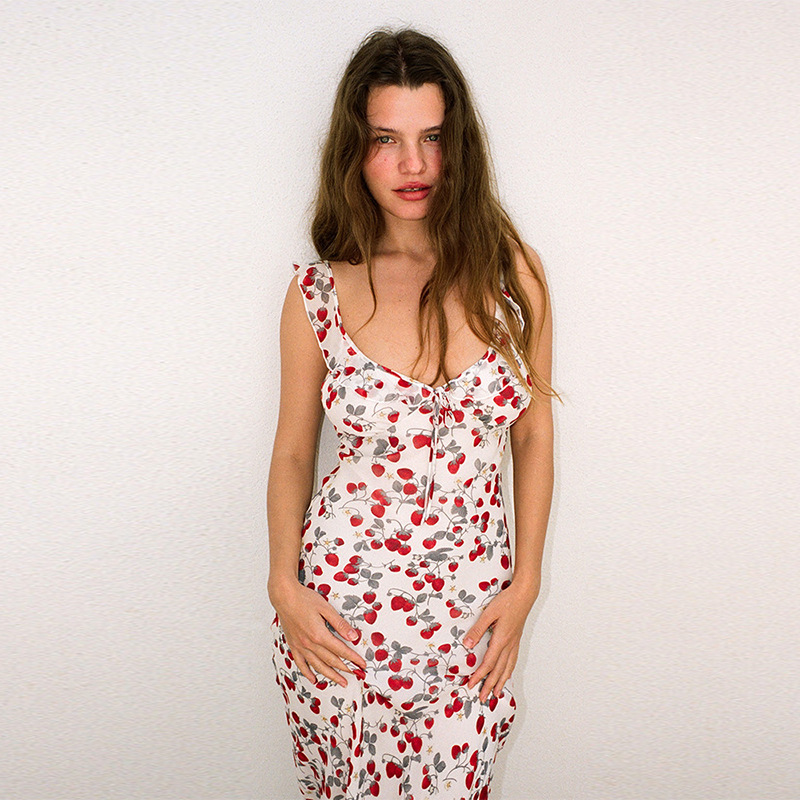 Spot 846 Summer New 2025 V Neck Ruffled White Strawberry French Suspender Fishtail Bias Cut Dress