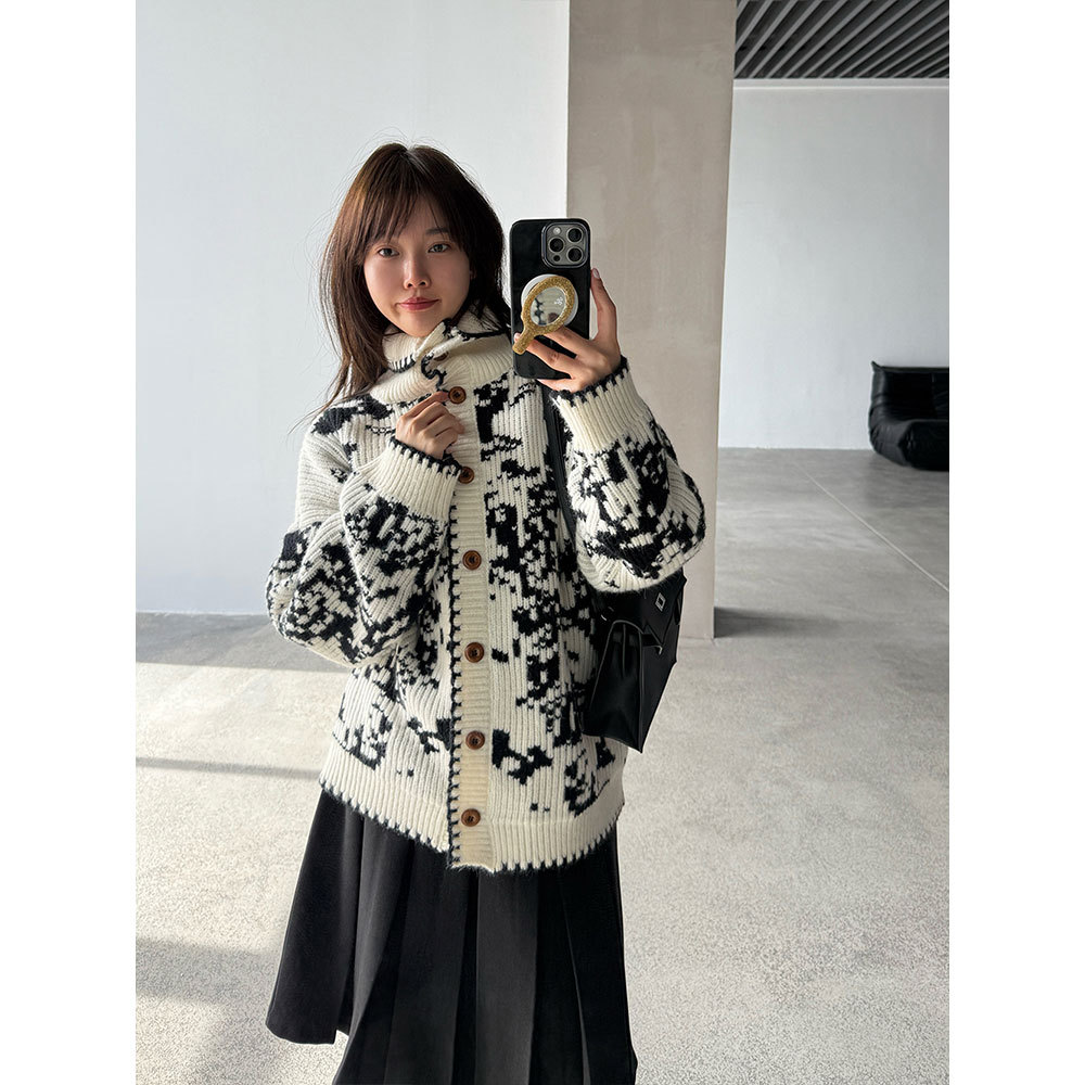 【王琪芝】费尔岛显瘦针织毛衣女冬百搭提花高级不撞衫上衣WQ096