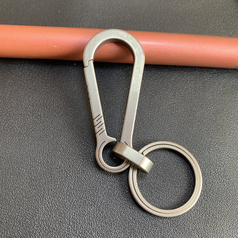 チタン合金のキーホルダーの男性の新型の腰のペンダントの多機能のキーホルダーは長くて丈夫です。|undefined