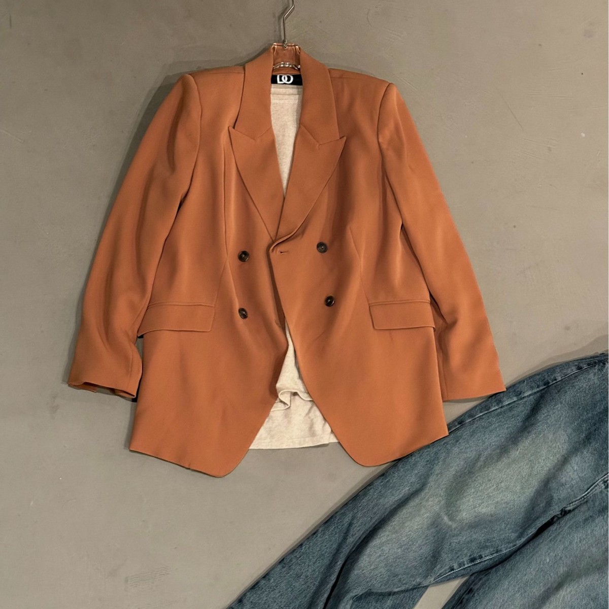 【W1001】Women's Loose-Fitting Blazer with Double-Row Buttons from the United States