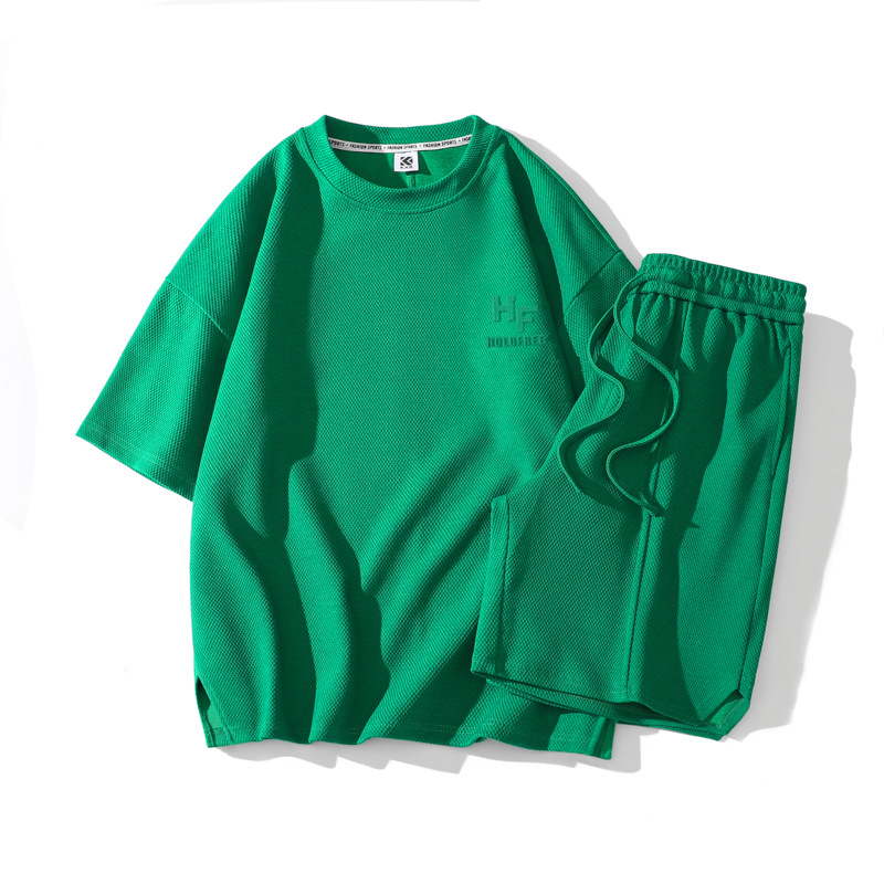 Vyriški drabužiai. Išskirtiniai vyriški marškinėliai apvalia iškirpte, trumpomis rankovėmis, naujas laisvalaikio sportinis kostiumas su lediniu pojūčiu._voghion.com