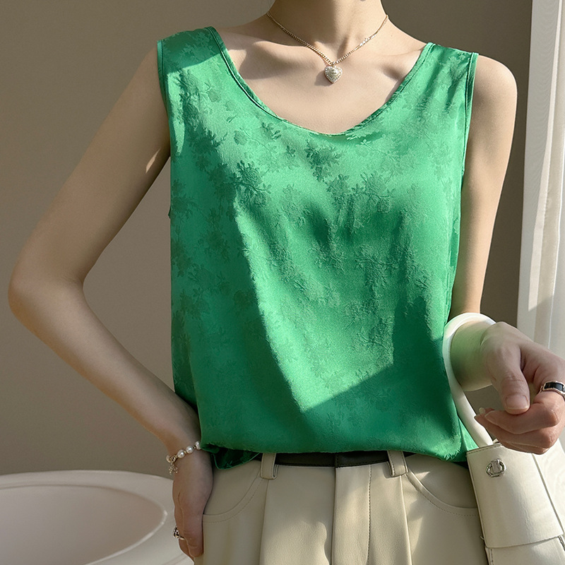 Silk top with cups