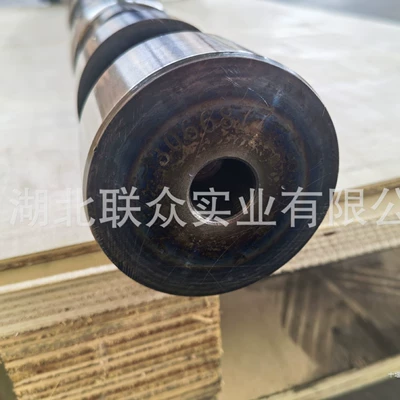 Crankshaft, camshaft Cummins KTA19
