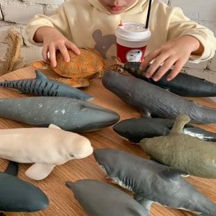 Soft rubber fish simulation marine animal model creature shark blue whale turtle Megalodon shark vinyl yellow duck toy
