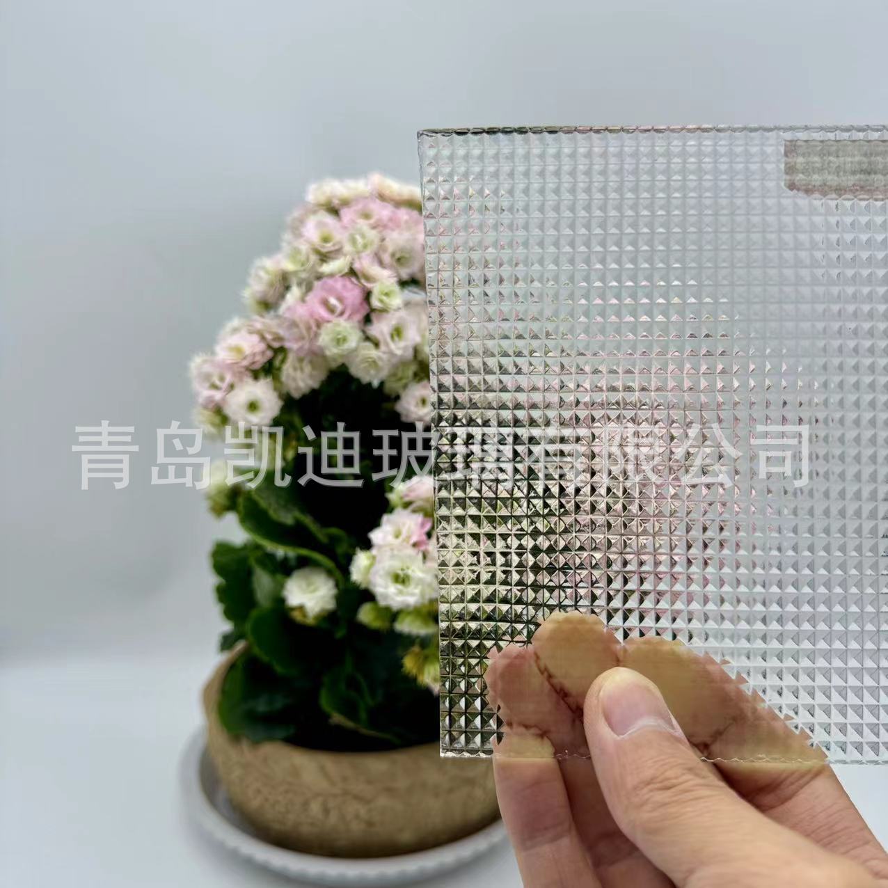 5.5mm 6mm  普白超白水晶压花装饰隔断玻璃批发