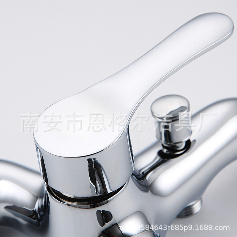 Foreign Trade Model Hot and Cold Water Mixing Valve Copper Three-Way Bathtub Faucet Showerhead Bathtub Faucet Manufacturer