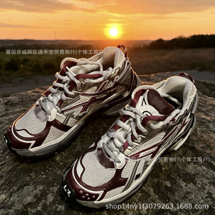 �������7������ЬRUNNER�߰屾B���ϵ�Ь7.0���f��Ů�羳�\��Ь