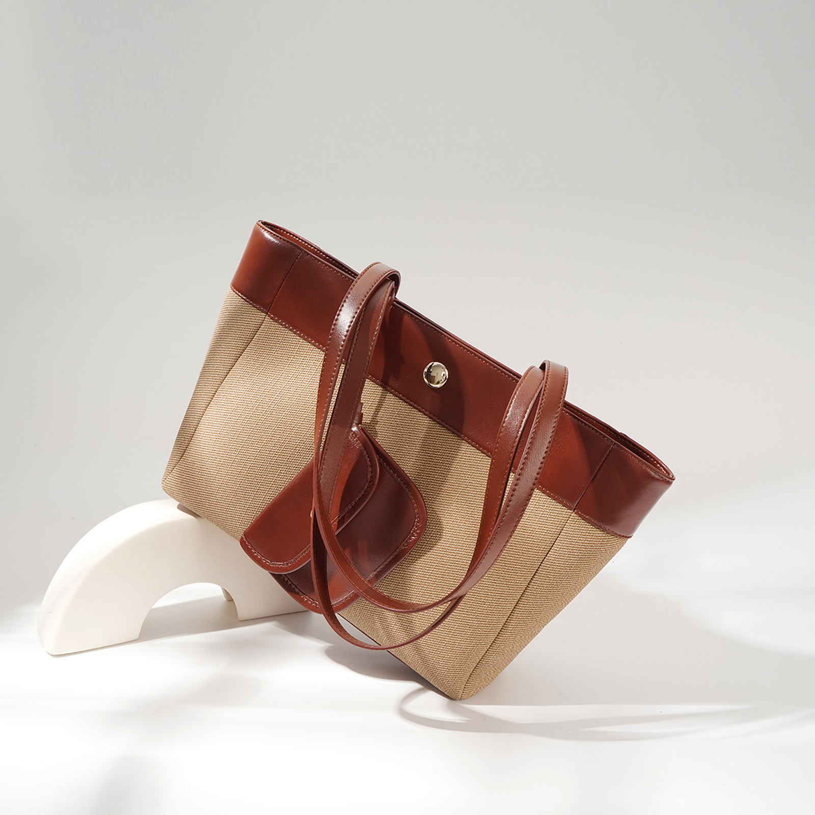 Niche Design Korean Version Simple Color Matching Large Capacity Tote Underarm Handbag Fashionable Versatile Women's Bag