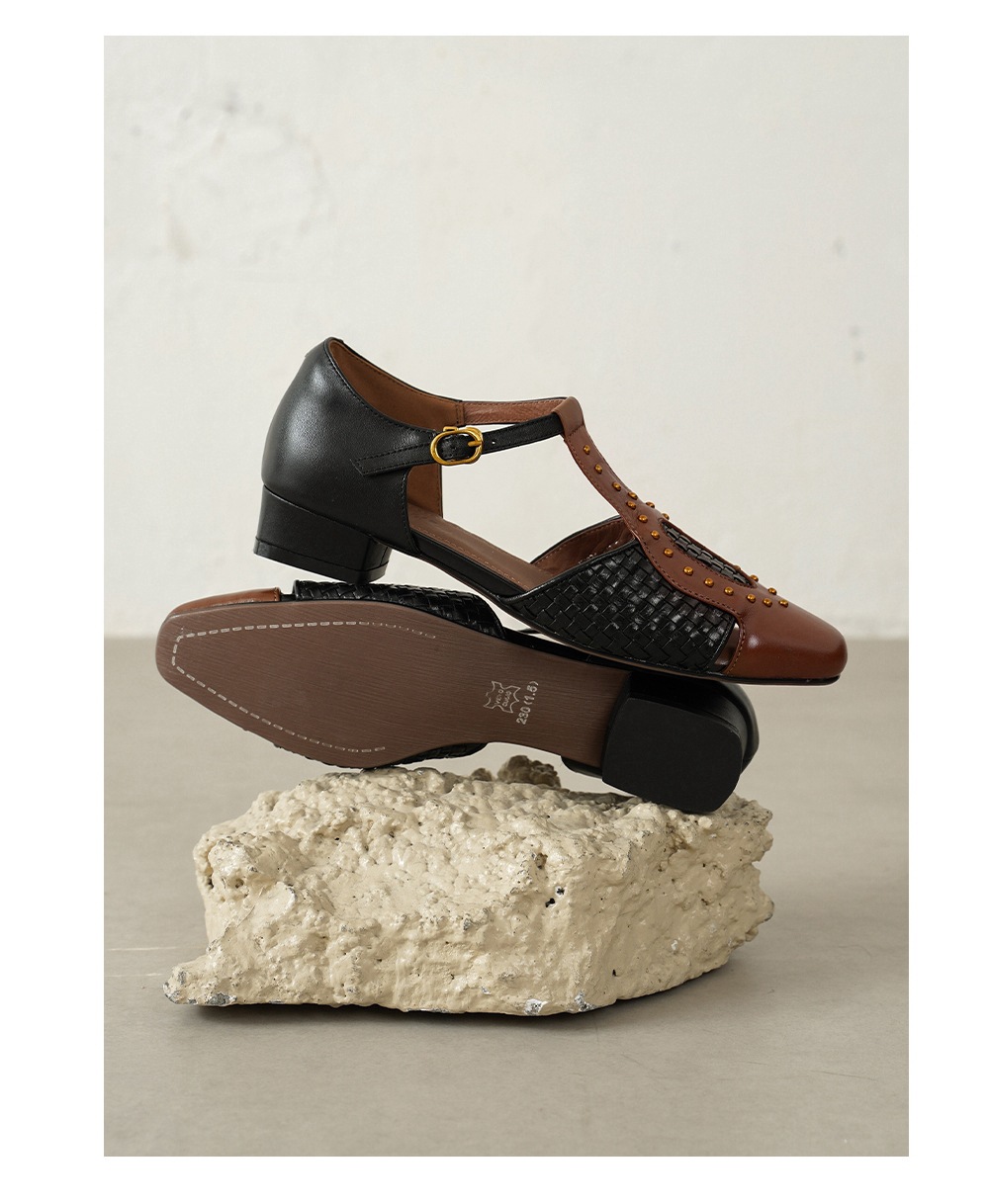 Sandal nữ mũi nhọn gót thấp da bò đinh tán phong cách La Mã — đen chi tiết 14