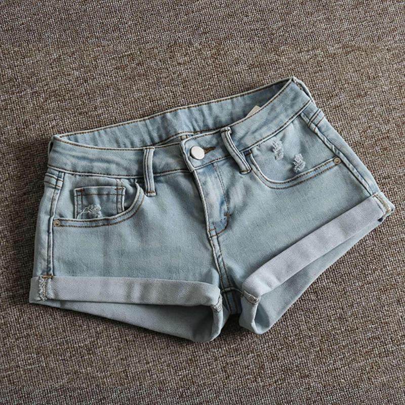 Super flattering for long legs~ European and American street style retro distressed slim-fit low-waist cuffed butt-lifting denim shorts for women, summer hot pants Super flattering for long legs~ European and American street style retro distressed slim-fit low-waist cuffed butt-lifting denim shorts for women, summer hot pants