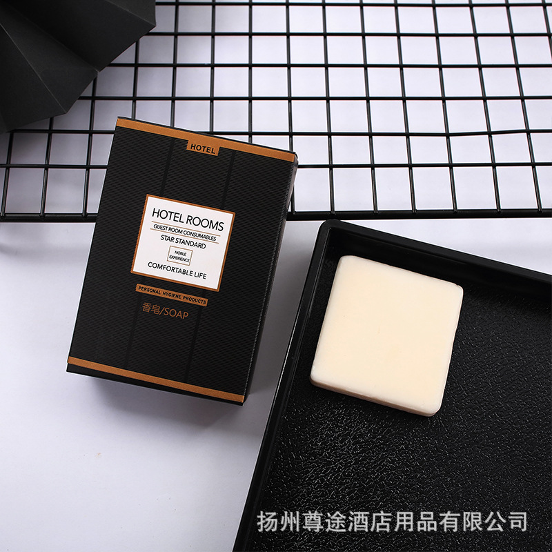 ホテルの洗面用品の卸売り民宿スリッパホテルの柔らかい毛の歯ブラシの使い捨ての歯具のシャンプーの入浴セット