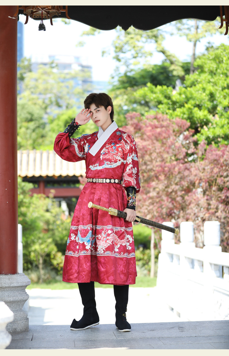 商品详情图_秋冬新款大码武侠风男女可穿明朝飞鱼服酒红色龙纹锦