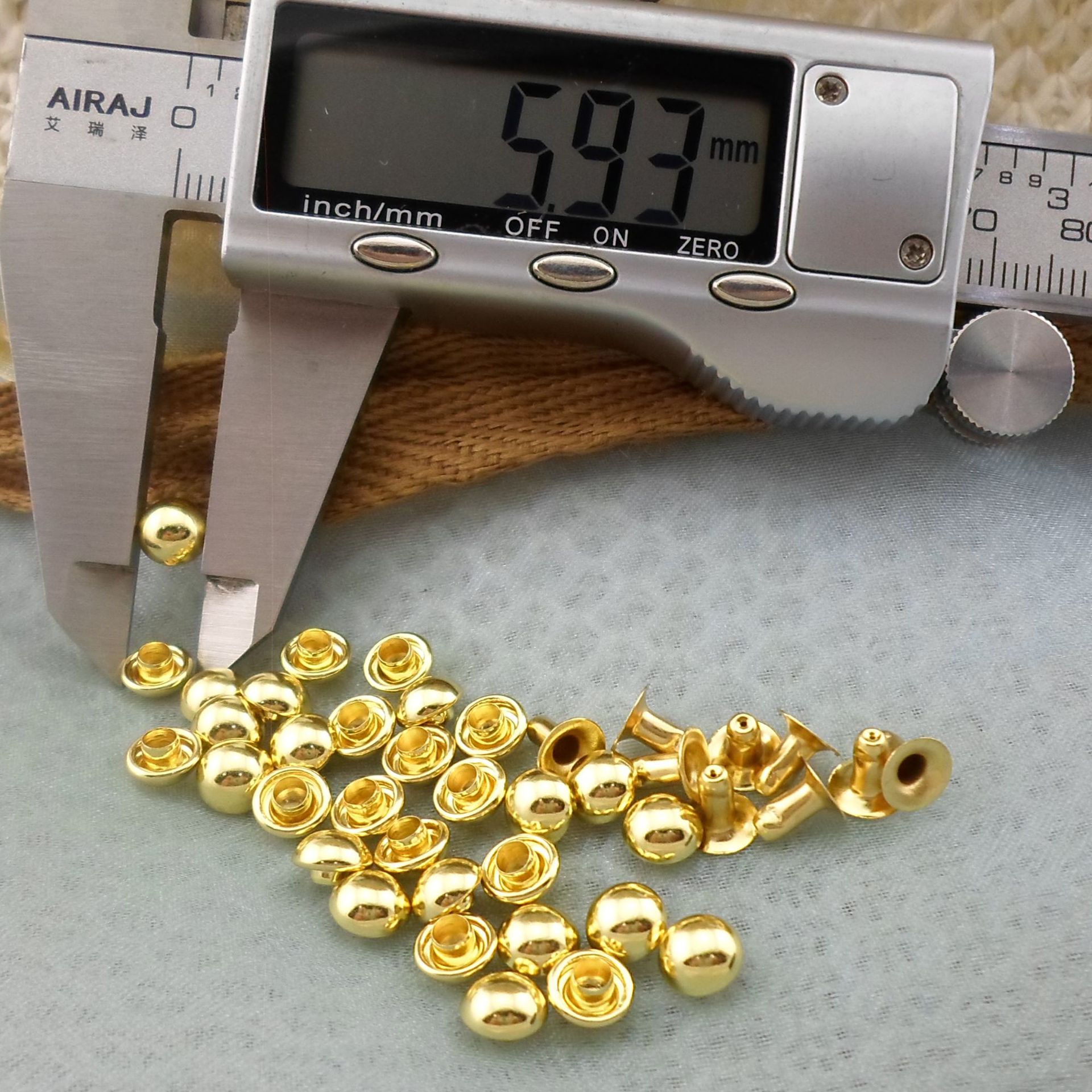 （全铜）6MM圆面铜撞钉 圆形凸面铆钉 衣服装饰钉 蘑菇扣子