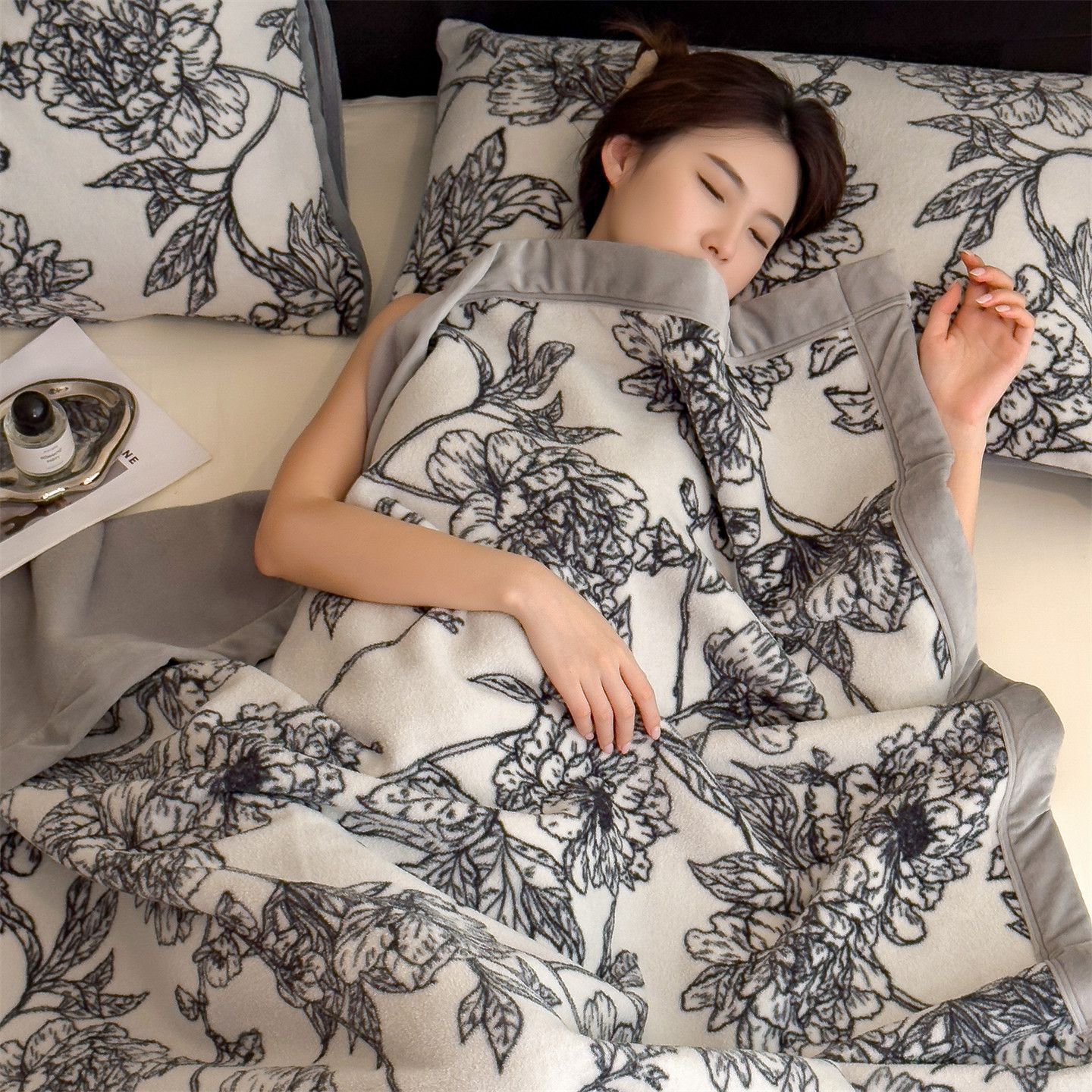 Cachemira especial dormitorio de estudiantes edredón manta siesta manta de oficina mantas de aire acondicionado mantas de sofá manta pequeña manta