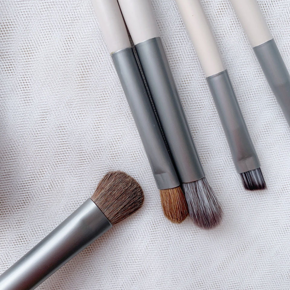 Principiantes 7 conjuntos de cepillo de maquillaje de caballo de caballo cepillo de sombra de ojos blush cepillo de pintura en polvo cepillo de maquillaje herramientas de belleza