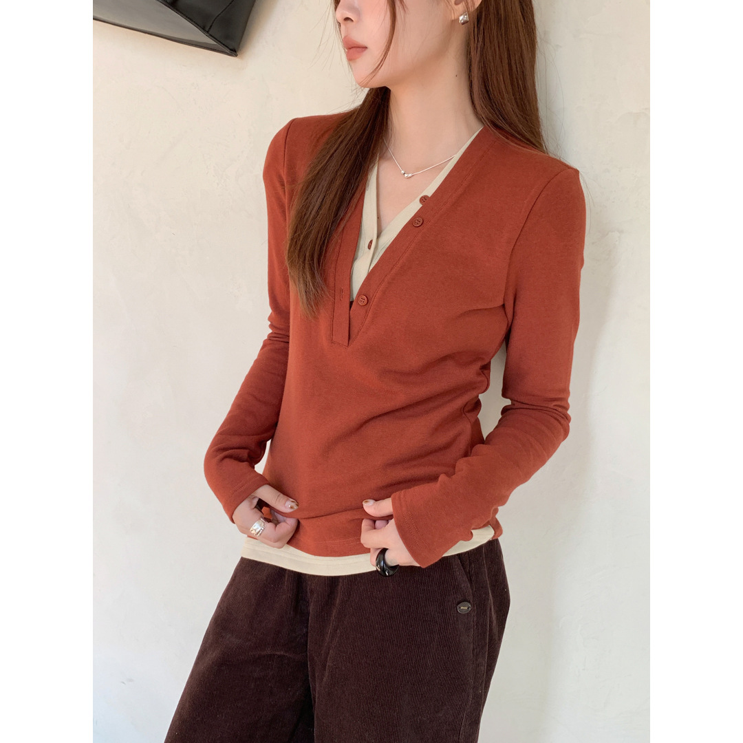 GAGD红色假两件V领T恤女2025秋冬新款修身显瘦小众磨毛加厚打底衫