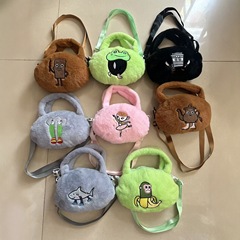 批发卡通美乐蒂可爱海绵宝宝斜跨包玉桂狗少女毛绒玩具包抓机礼