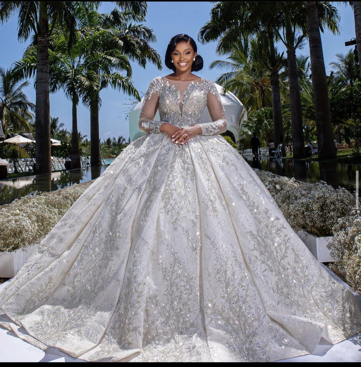 New wedding dress with heavy embroidery, beaded lace, elegant long sleeves, puffy princess skirt, and train, wedding gown 6284
