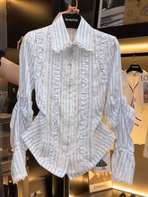 大码女装2025春季新款胖时尚不规则褶皱蕾丝花边拼接条纹衬衫女