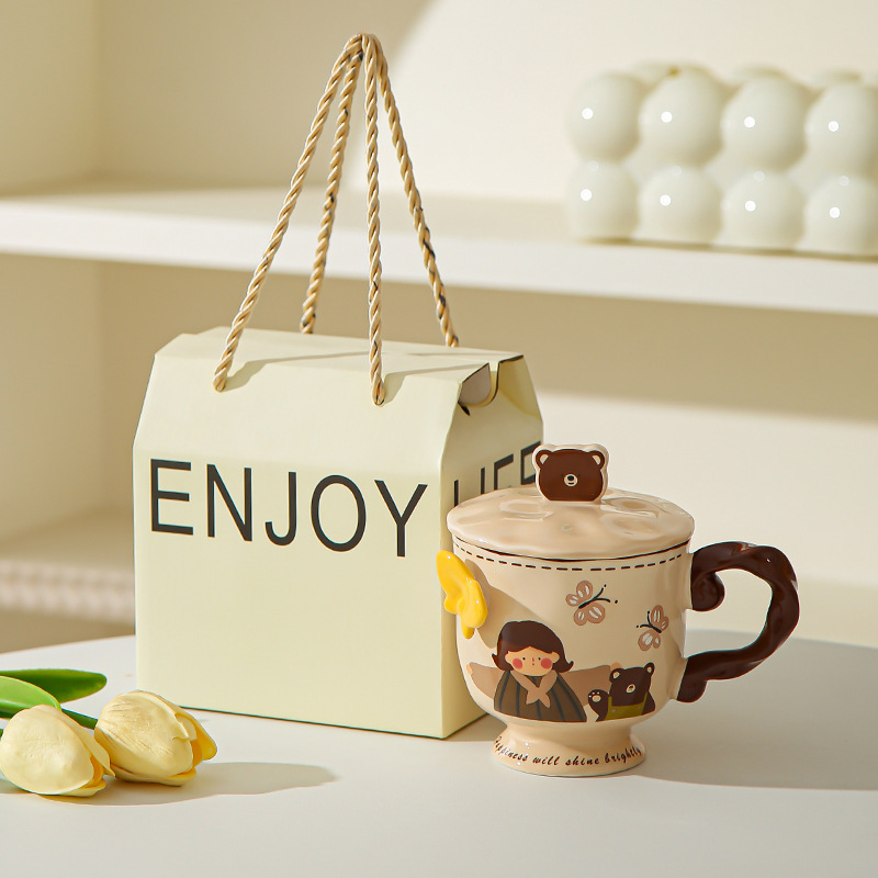 Retro chica taza de pie alto caja de regalo mariposa alta sensación de taza de cerámica con tapa de regalo de cumpleaños de chicas