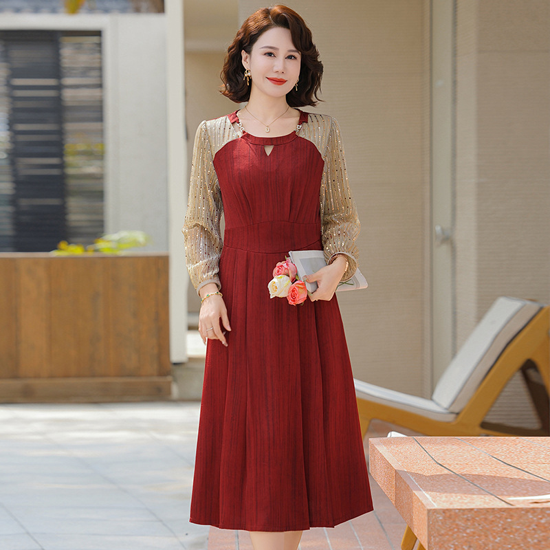 May Day Grandma Outfit 2025 New Dress Middle-Aged and Elderly Female Mother Spring and Summer Elegant Wedding Dress New Skirt May Day Grandma Outfit 2025 New Dress Middle-Aged and Elderly Female Mother Spring and Summer Elegant Wedding Dress New Skirt