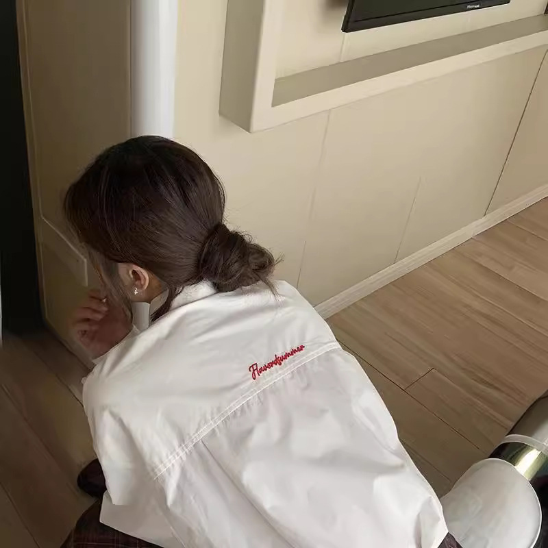 Youth Party Pure Cotton Letter Embroidered Shirt for Women, Spring Petite Design Shirt with Long Sleeves Youth Party Pure Cotton Letter Embroidered Shirt for Women, Spring Petite Design Shirt with Long Sleeves