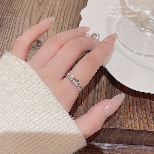 South Korea's new micro-paved zircon double-layered ring for women, niche, high-end design, winding cross, all-match ring