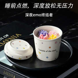 外贸批发陶瓷带盖杯蜡香薰蜡烛圣诞礼品大豆蜡整屋飘香家用持久