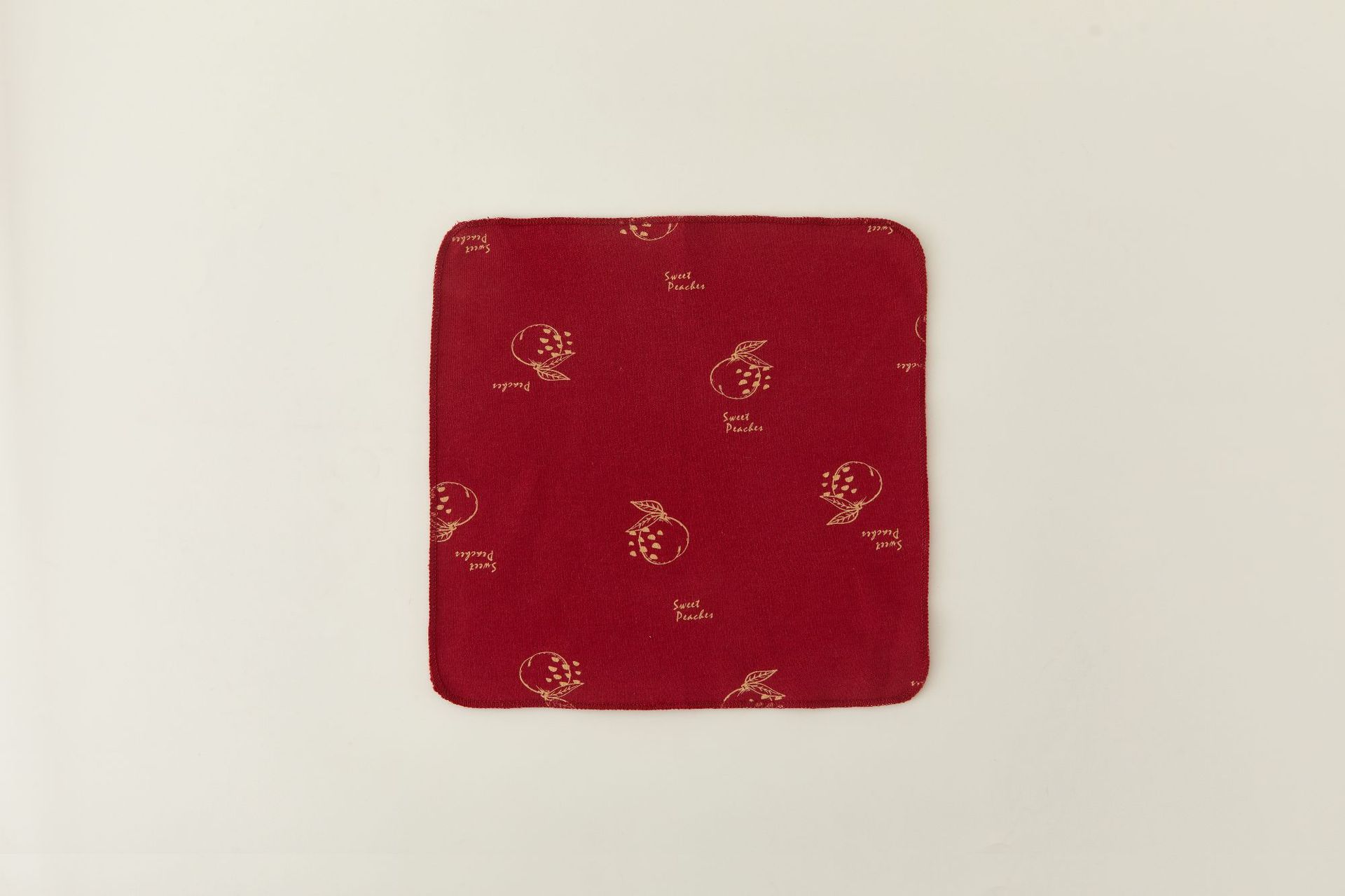 Red luck and blessing breastfeeding towel