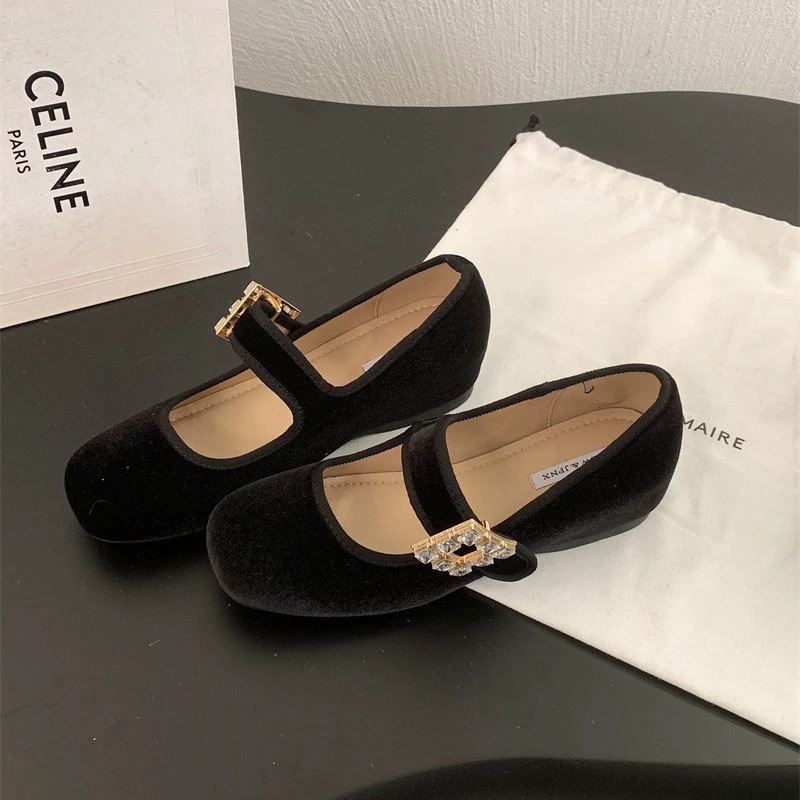 Весенняя обувь, туфли, подходит к юбке, тренд сезона, стиль Chanel