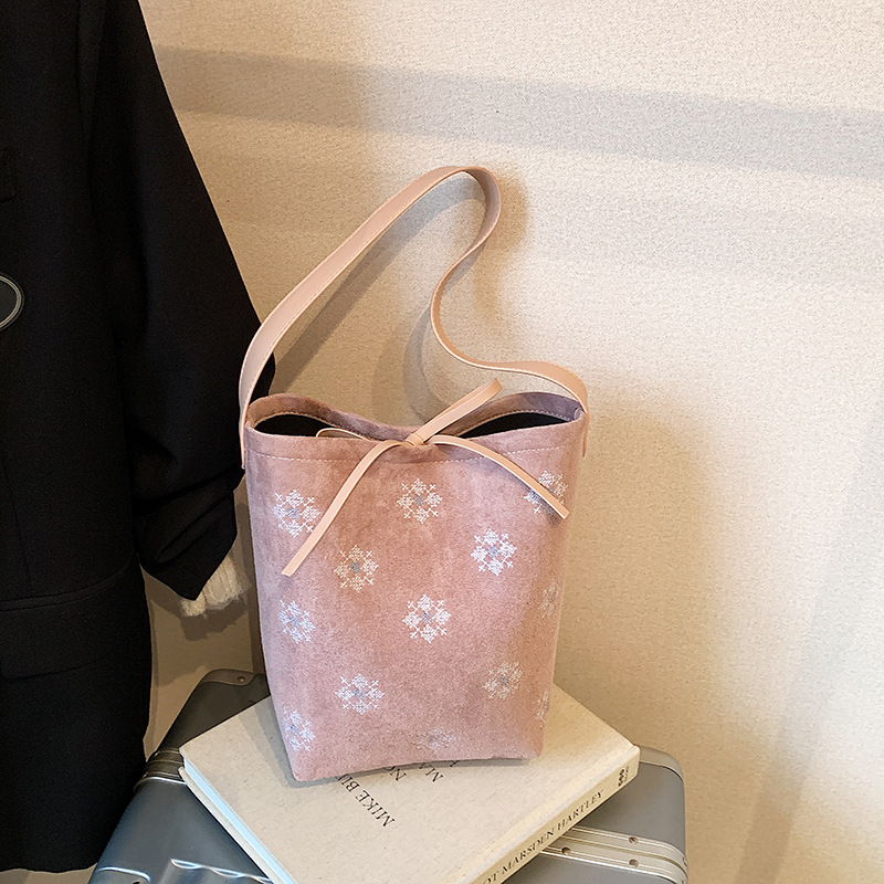 Chinese Style Suede Bucket Bag For Women 2025 Winter New Trendy Retro Underarm Bag Simple Large Capacity - Thumbnail 8