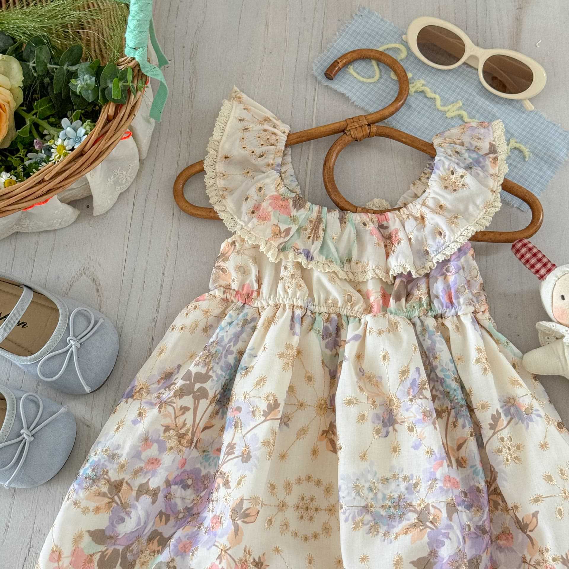 Vestido de verano de siete niñas con limón salado 2025 nuevo estilo estampado falda para niños vestido de princesa del tesoro femenino de estilo occidental falda de tirantes