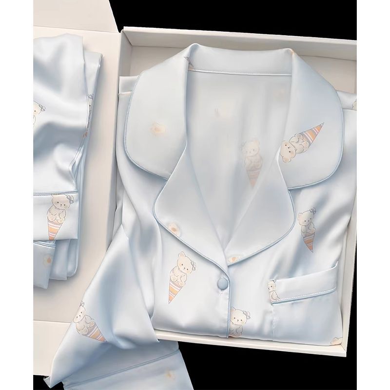 High-Quality Women's Pajamas for Spring and Autumn, Long-Sleeved Ice Silk Set with a Turn-Down Collar, Cartoon Sweet and Luxurious Loungewear, Suitable for Gifting High-Quality Women's Pajamas for Spring and Autumn, Long-Sleeved Ice Silk Set with a Turn-Down Collar, Cartoon Sweet and Luxurious Loungewear, Suitable for Gifting