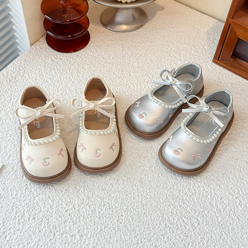 Children's Leather Shoes, Girls' Shoes, Spring and Autumn New Models, Girls' Pearl Bow Single Shoes, Embroidered Kids' Performance Shoes