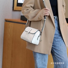 2025包新款贝壳小包时尚单肩女士斜挎包百搭轻便妈妈包潮