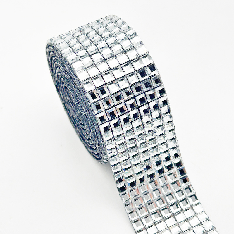 Nuevos accesorios de joyería de tiras de diamantes de cristal pegatinas de diamantes de imitación cinta de diamantes de imitación autoadhesiva de bricolaje accesorios de ropa pegatinas de diamantes