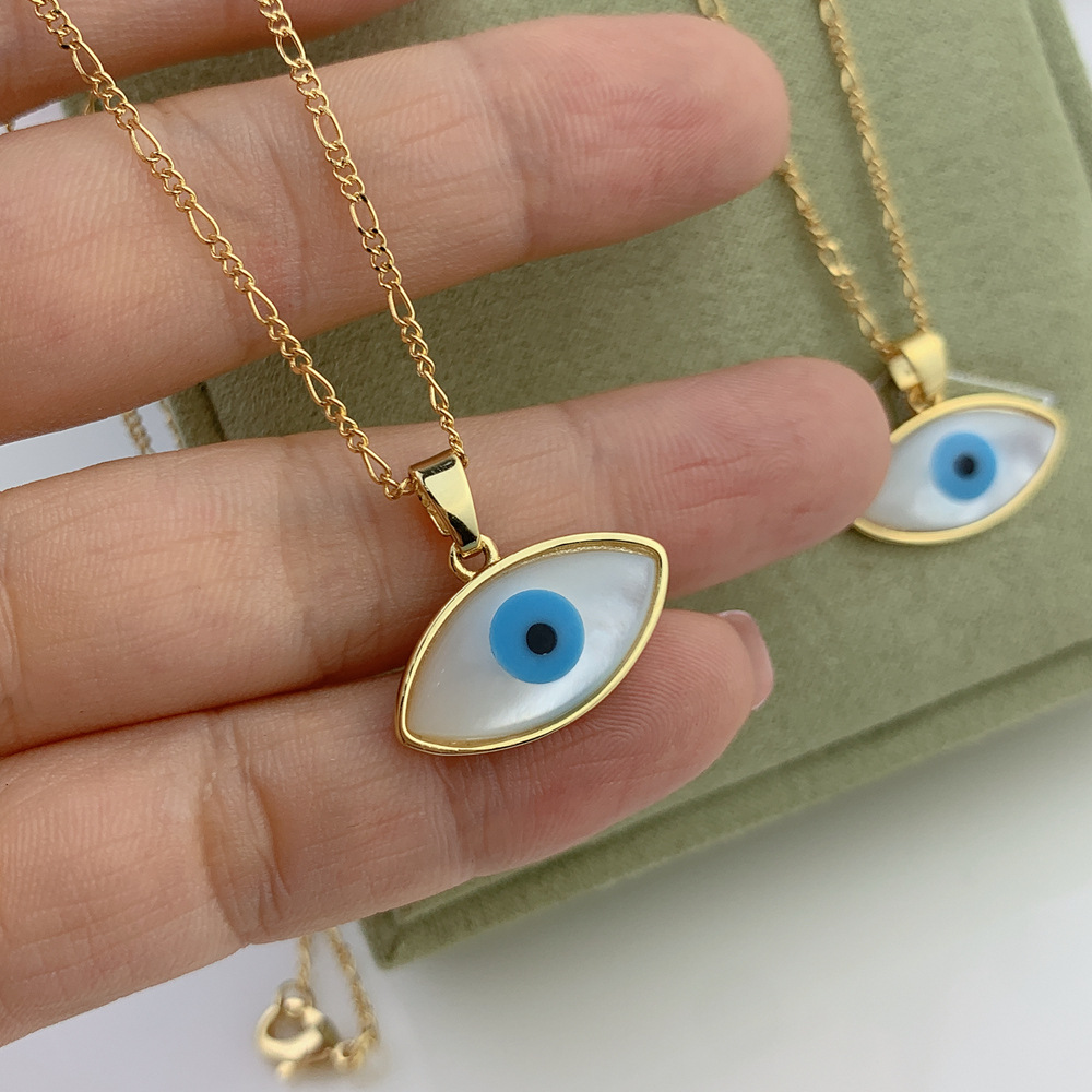 Fashion Devilu0027S Eye Copper Inlaid Shell Necklace 1 Piece