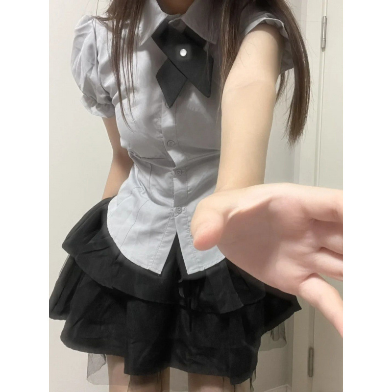 夏の新しい日本のJK制服スーツ女性のウエスト痩身パフスリーブシャツトップハイウエストパフケーキスカート|undefined