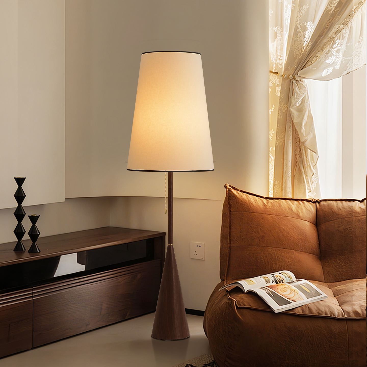 Nuevo estilo francés lámpara de pie de estilo antiguo sofá de sala de estar atmósfera de arte de alta gama hotel lámpara de pie retro L138