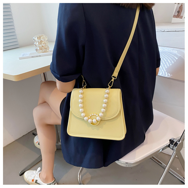 Wholesale Accessories Geometric Pearl Chain Messenger Bag Nihaojewelry display picture 10