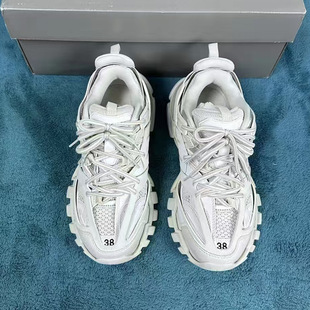 B�Ұͼҏ͹�Track 3.0����3��Triple S��Ů��H�ϵ�Ь�n��ZH