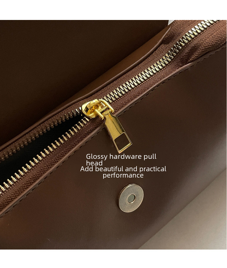 Crossbody Bag Image 5