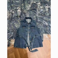 ���L�r��ţ�з��I���ſ��R�״������������@��ţ�б���Ů����Ʒ��