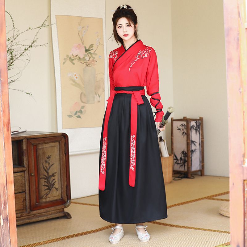 더블 플라워 레드와 블랙 슈트