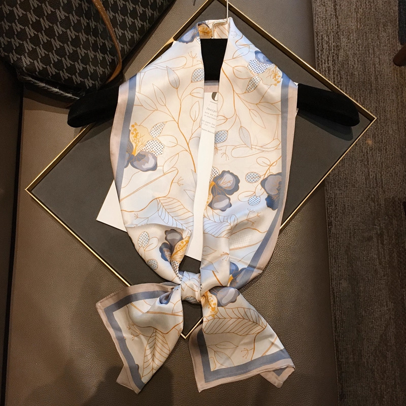 蓝色栀子花15*145cm真丝缎面 / 标准