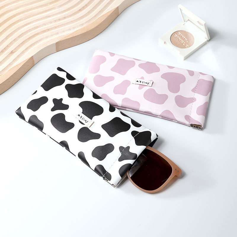 Eyeglass Bag Sunglasses Sunglass Case for Men and Women Student Girl Cute Cartoon Cow Storage Case Portable Eyeglass Box