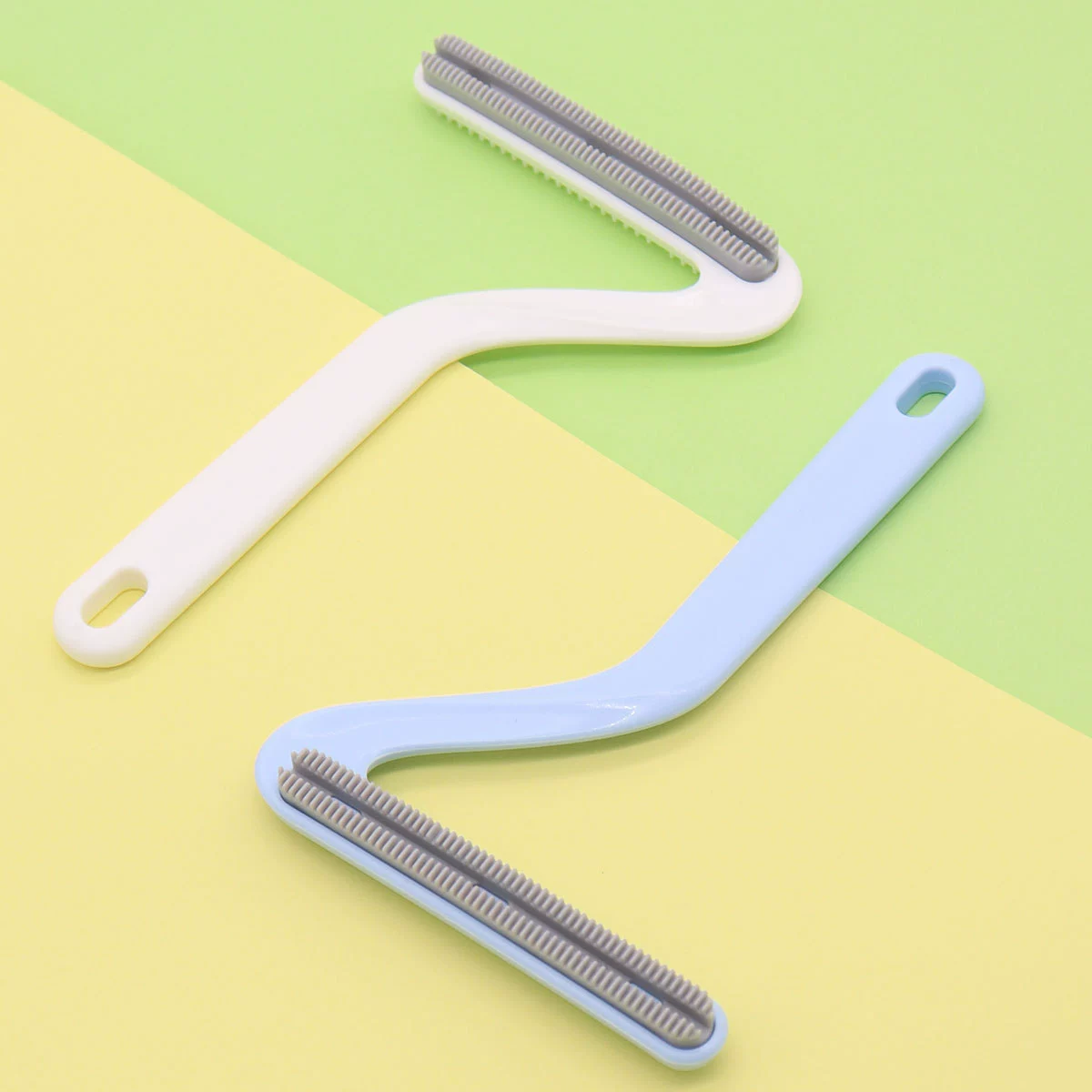 Принадлежности для удаления шерсти домашних животных, бритва для чистки шерсти собак и кошек, шарик для удаления волос с одежды, двусторонняя щетка для удаления волос с коврового дивана